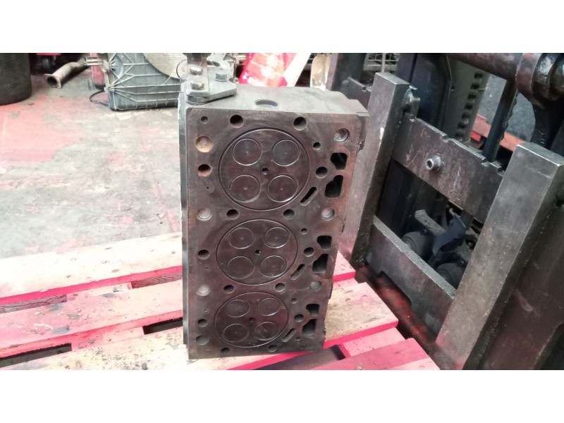 Recambio de culata para pegaso troner 1236.38t referencia OEM IAM   