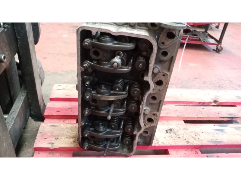 Recambio de culata para pegaso troner 1236.38t referencia OEM IAM   