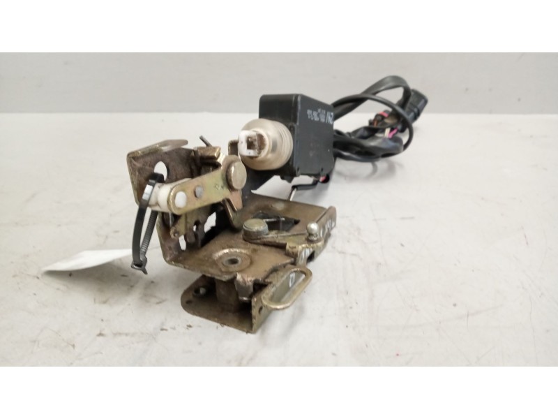 Recambio de cerradura puerta delantera derecha para man tgx 18.xxx fg / 4x2 bl xl referencia OEM IAM 81626806122  