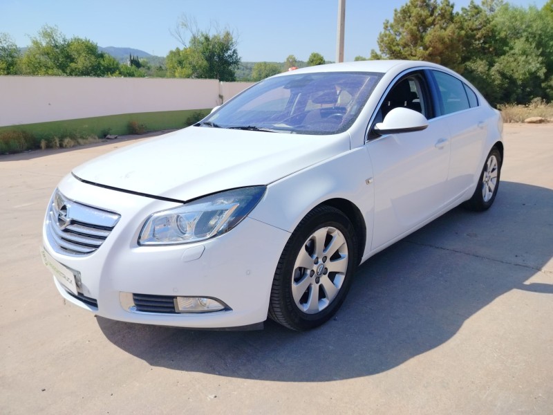 opel insignia a sedán (g09) del año 2011