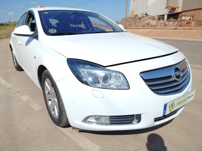 opel insignia a sedán (g09) del año 2011