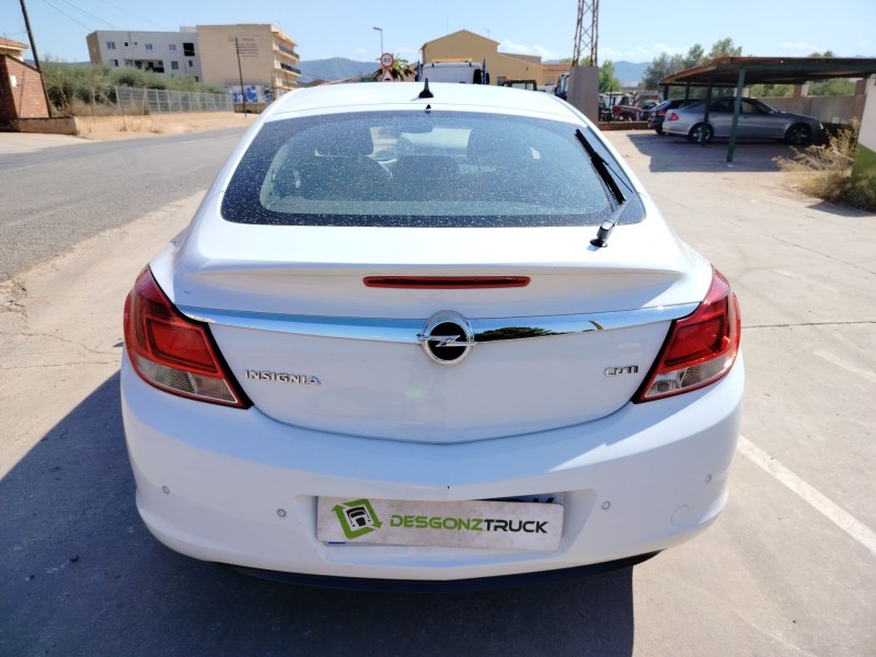 opel insignia a sedán (g09) del año 2011