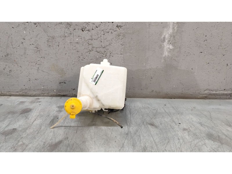 Recambio de deposito limpia para kia niro i (de) e-niro referencia OEM IAM GP9A67480  