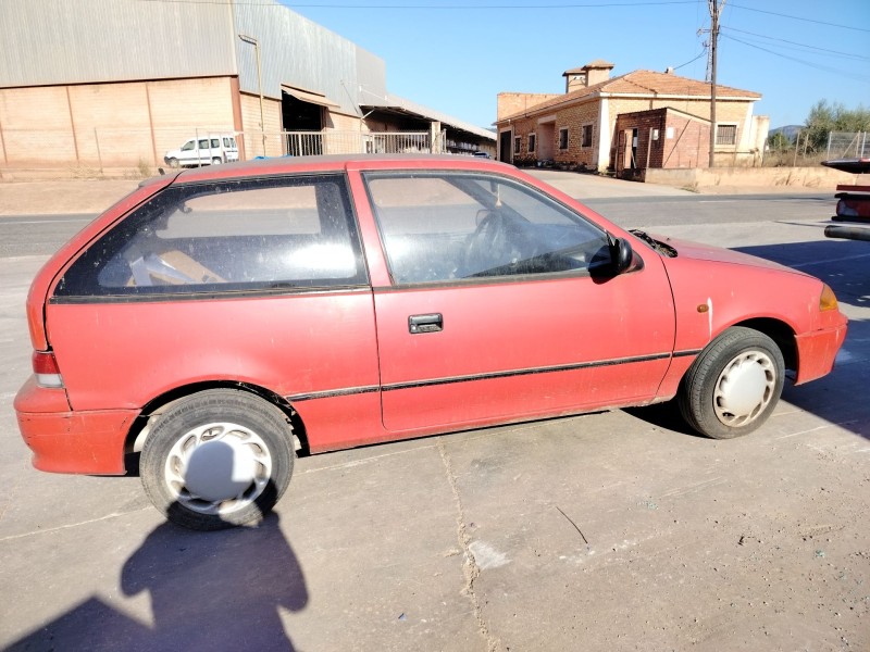suzuki swift sf berlina (ma) del año 1998