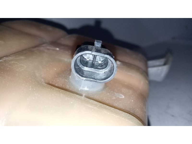 Recambio de deposito expansion para iveco daily caja abierta / volquete 2.3 diesel referencia OEM IAM   