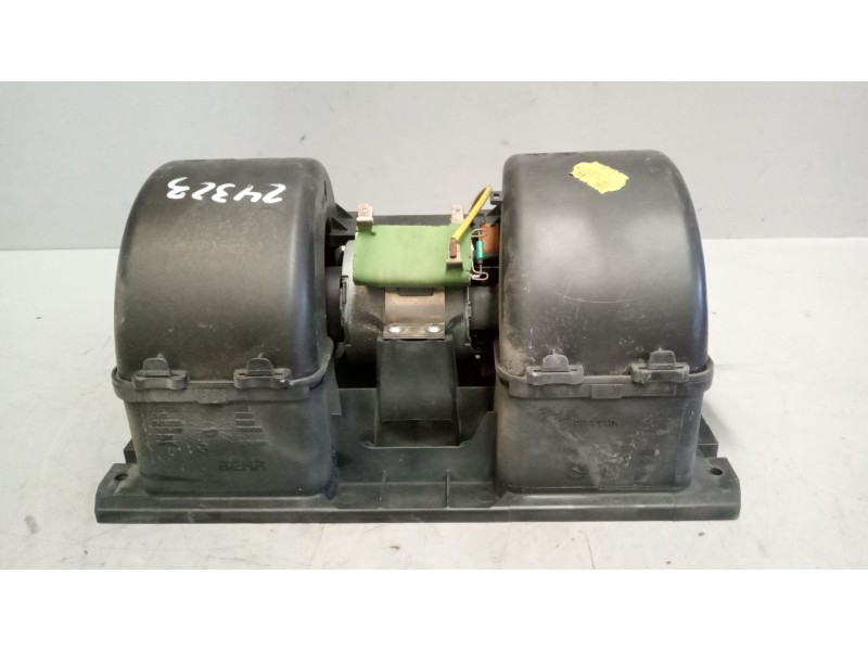 Recambio de motor calefaccion para renault magnum ab 2005 12.8 diesel referencia OEM IAM   