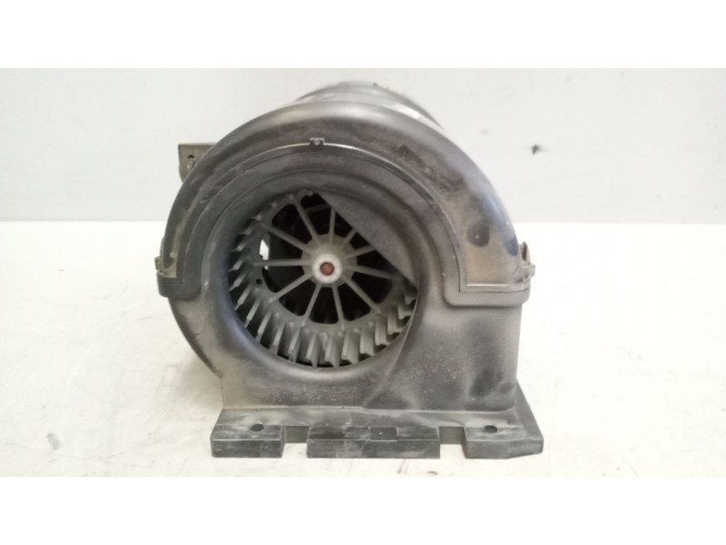 Recambio de motor calefaccion para renault magnum ab 2005 12.8 diesel referencia OEM IAM   