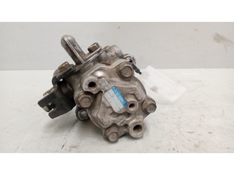 Recambio de bomba servodireccion para nissan atleon 35.15 referencia OEM IAM   