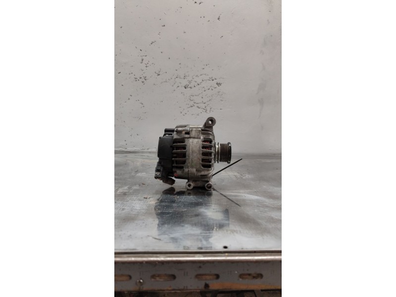 Recambio de alternador para peugeot 308 1.6 16v referencia OEM IAM 2605106A  TG12C059