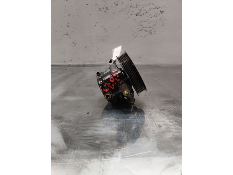 Recambio de bomba direccion para ford focus berlina (cak) ambiente referencia OEM IAM 4EB0403  