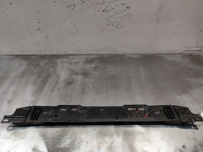 Recambio de travesaño inferior para peugeot 206 berlina 1.4 hdi referencia OEM IAM 9803303080  