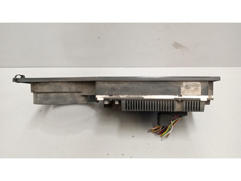 Recambio de cuadro instrumentos para scania trucks serie 4 bus ... referencia OEM IAM 489021  