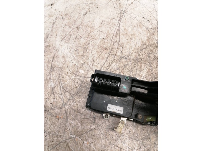 Recambio de cerradura puerta delantera izquierda para ford fiesta (cbk) ambiente referencia OEM IAM   8 PINS