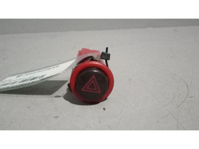 Recambio de warning para scania trucks serie 4 bus ... referencia OEM IAM 1327015  