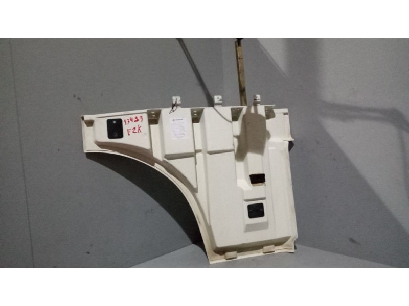 Recambio de moldura puerta delantera izquierda para daf serie xf105.xxx 12.9 diesel referencia OEM IAM 1295619  