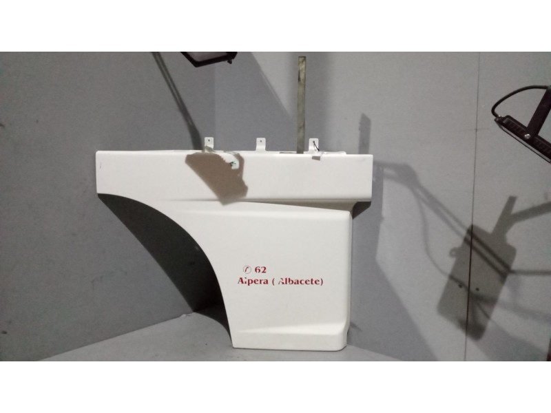 Recambio de moldura puerta delantera derecha para daf serie xf105.xxx 12.9 diesel referencia OEM IAM 1295620  