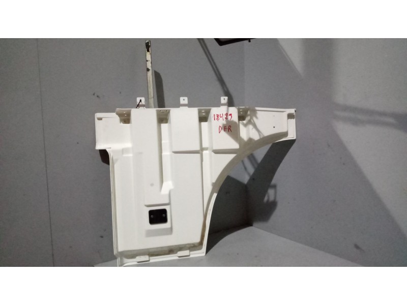 Recambio de moldura puerta delantera derecha para daf serie xf105.xxx 12.9 diesel referencia OEM IAM 1295620  