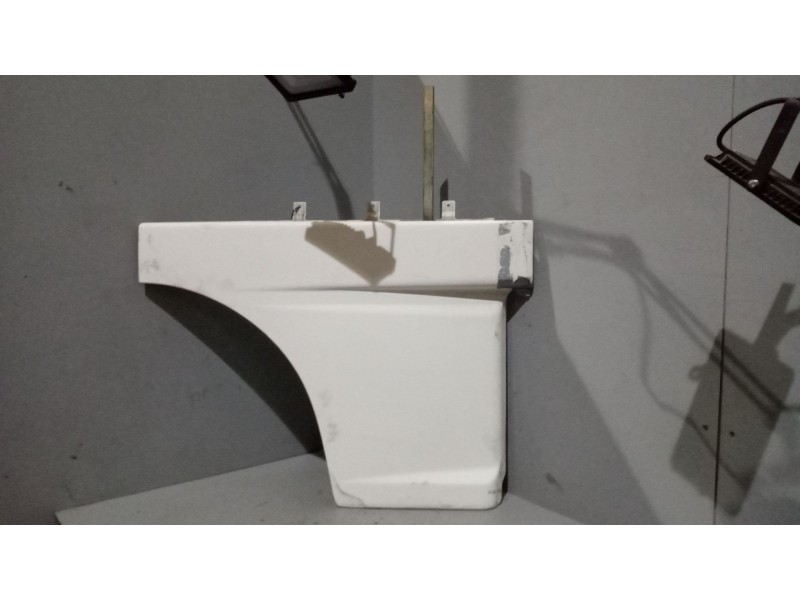 Recambio de moldura puerta delantera derecha para daf serie xf105.xxx 12.9 diesel referencia OEM IAM 1295620  