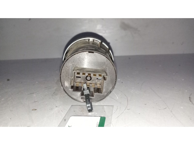 Recambio de mando luces para man tgx 18.xxx 12.4 diesel referencia OEM IAM 81255056877  