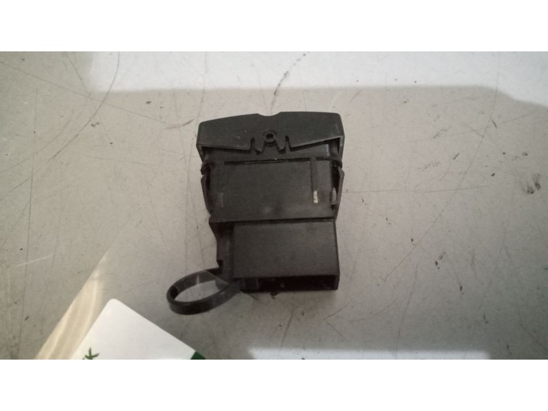 Recambio de interruptor para man tgx 18.xxx 12.4 diesel referencia OEM IAM 81255030318  