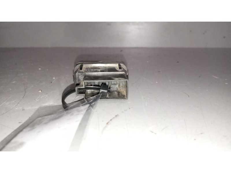 Recambio de interruptor para man tgx 18.xxx 12.4 diesel referencia OEM IAM 81255250064  