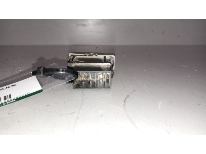 Recambio de interruptor para man tgx 18.xxx 12.4 diesel referencia OEM IAM 81255250210  