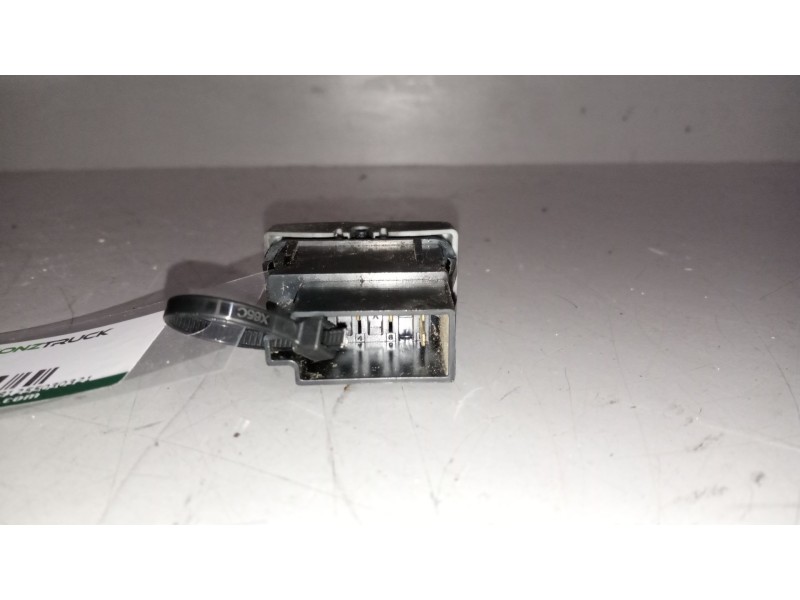 Recambio de interruptor para man tgx 18.xxx 12.4 diesel referencia OEM IAM 81255030321  