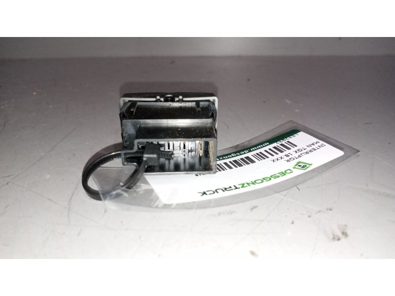 Recambio de interruptor para man tgx 18.xxx 12.4 diesel referencia OEM IAM 81255030321  