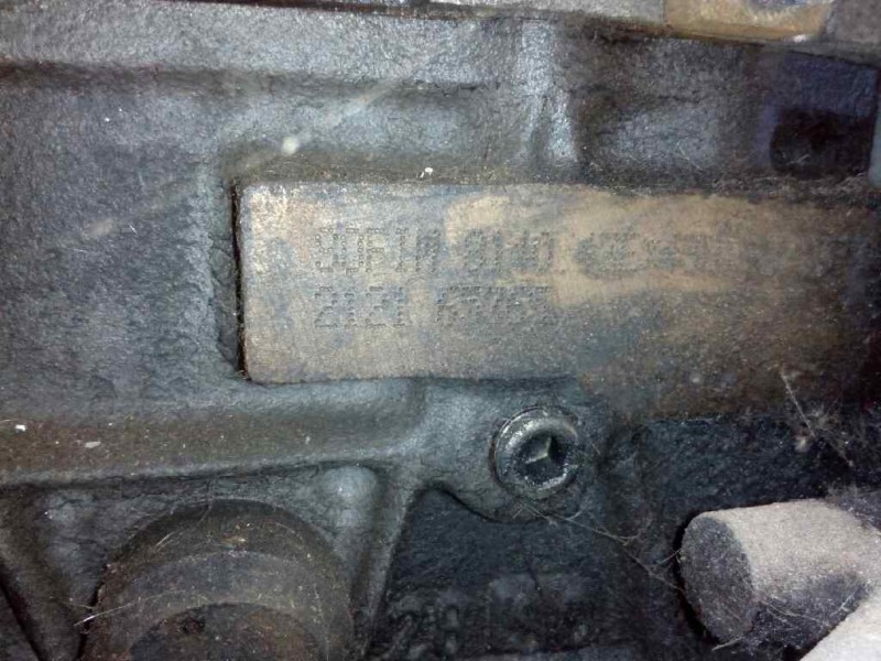 Recambio de despiece motor para iveco daily caja cerrada (1999 =>) referencia OEM IAM 814043E  