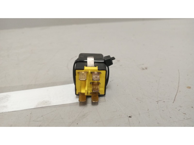 Recambio de interruptor para daf serie xf105.xxx 12.9 diesel referencia OEM IAM 1697144  