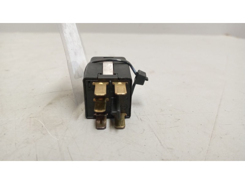 Recambio de interruptor para daf serie xf105.xxx 12.9 diesel referencia OEM IAM 1435604  