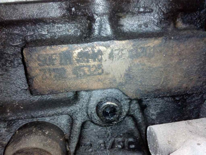 Recambio de despiece motor para iveco daily caja cerrada (1999 =>) referencia OEM IAM 814043E  