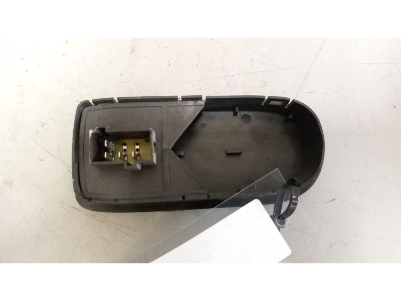 Recambio de mando elevalunas delantero derecho para daf serie xf105.xxx 12.9 diesel referencia OEM IAM 1693129  