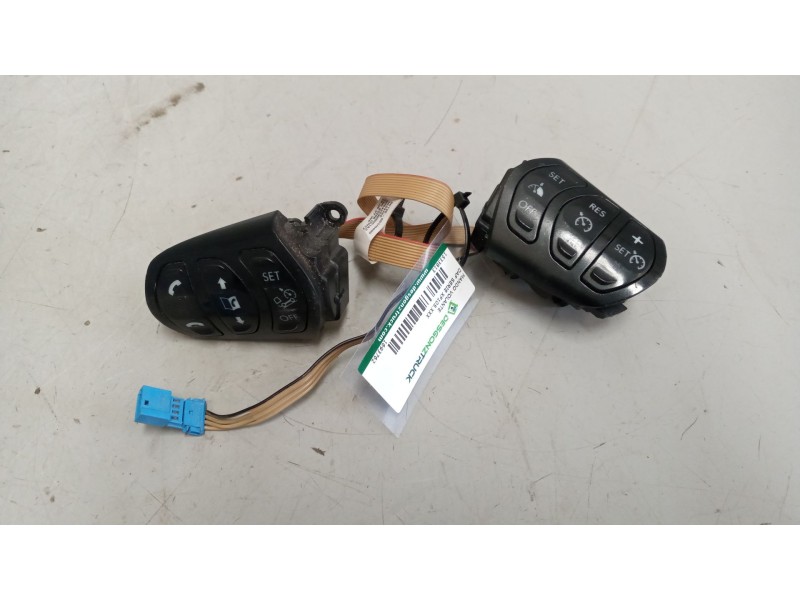 Recambio de mando volante para daf serie xf105.xxx 12.9 diesel referencia OEM IAM 1693762  