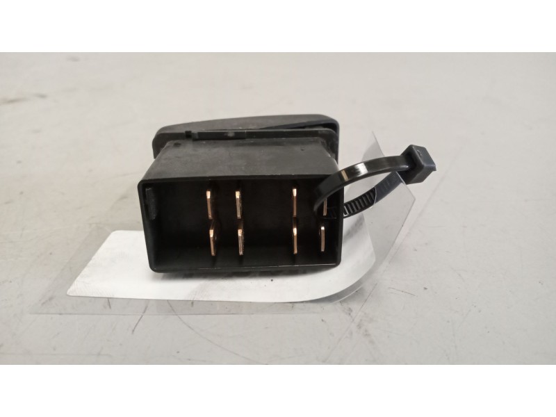 Recambio de interruptor para daf serie xf105.xxx 12.9 diesel referencia OEM IAM 1735028  