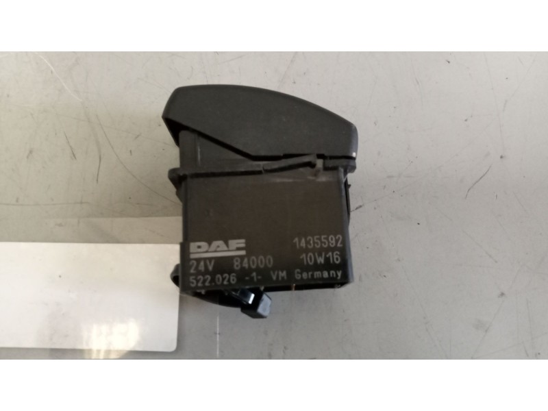 Recambio de interruptor para daf serie xf105.xxx 12.9 diesel referencia OEM IAM 1435592  