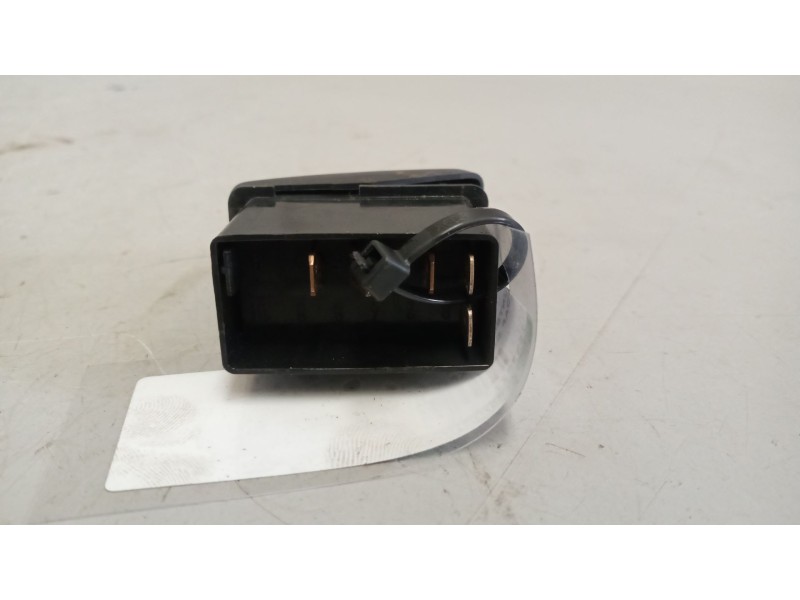 Recambio de interruptor para daf serie xf105.xxx 12.9 diesel referencia OEM IAM 1435592  