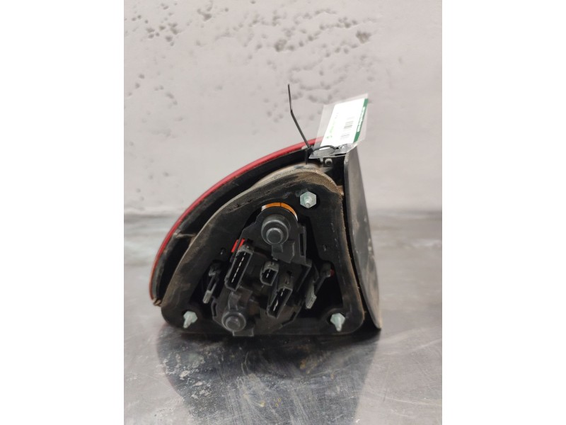 Recambio de piloto trasero derecho para seat toledo (1m2) signo referencia OEM IAM 1208139  