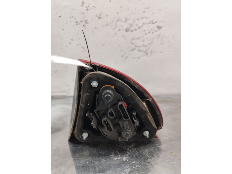 Recambio de piloto trasero izquierdo para seat toledo (1m2) signo referencia OEM IAM 1208141  