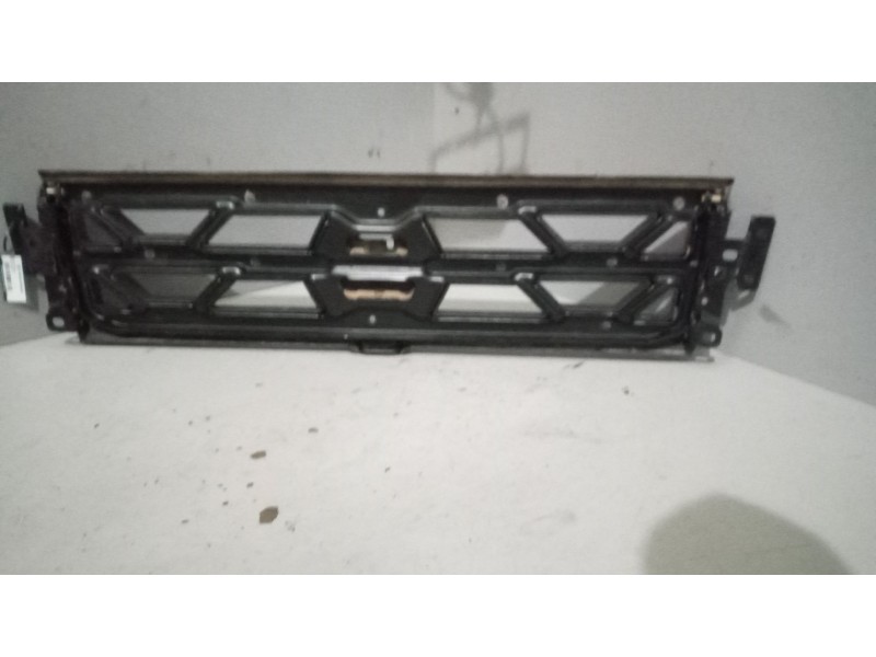 Recambio de peldaño frontal para renault serie t 12.8 diesel referencia OEM IAM 7482276014  
