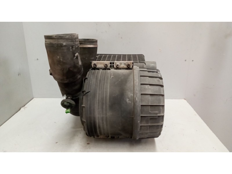 Recambio de filtro aire para iveco eurocargo tector 3.9 diesel referencia OEM IAM 500392986  4439385910