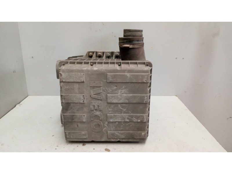 Recambio de filtro aire para iveco eurocargo tector 3.9 diesel referencia OEM IAM 500392986  4439385910