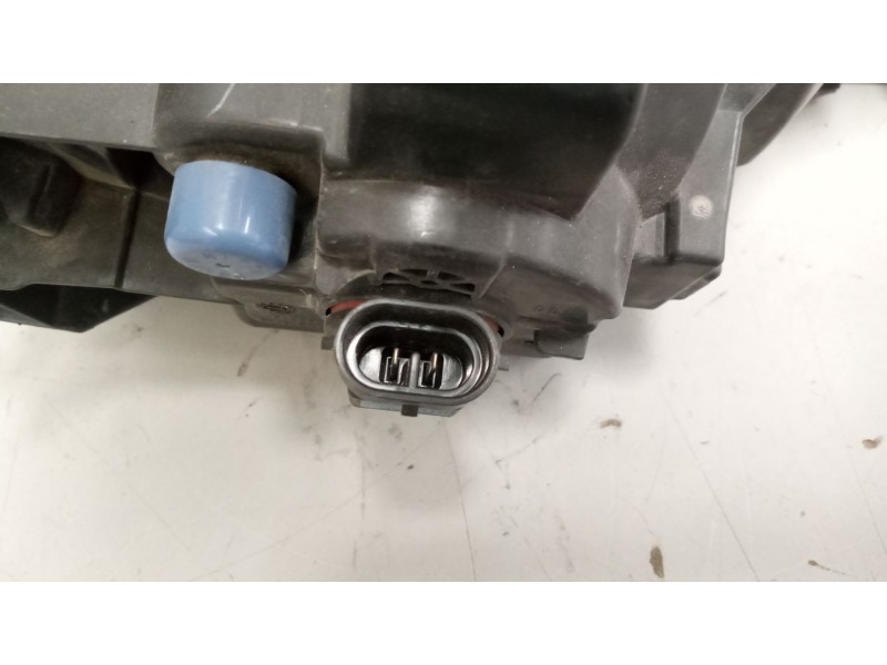 Recambio de faro antiniebla derecho para renault serie t 10.8 diesel referencia OEM IAM 7482252916  