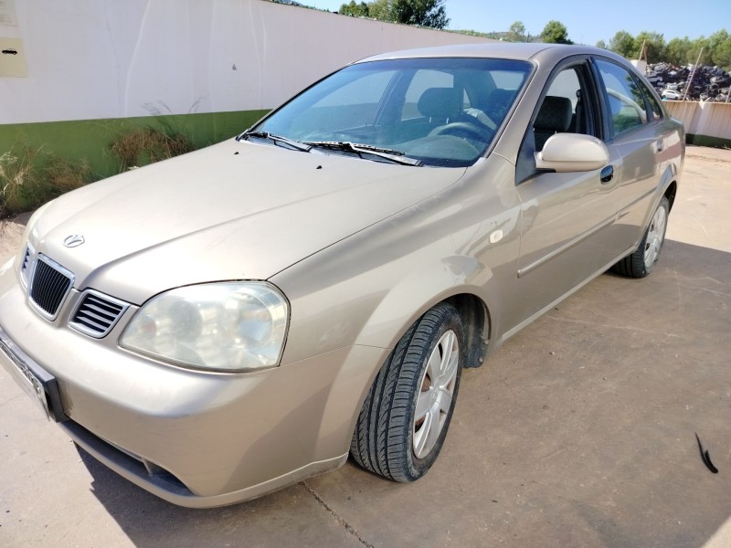 daewoo nubira berlina del año 2003