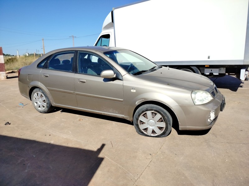 daewoo nubira berlina del año 2003