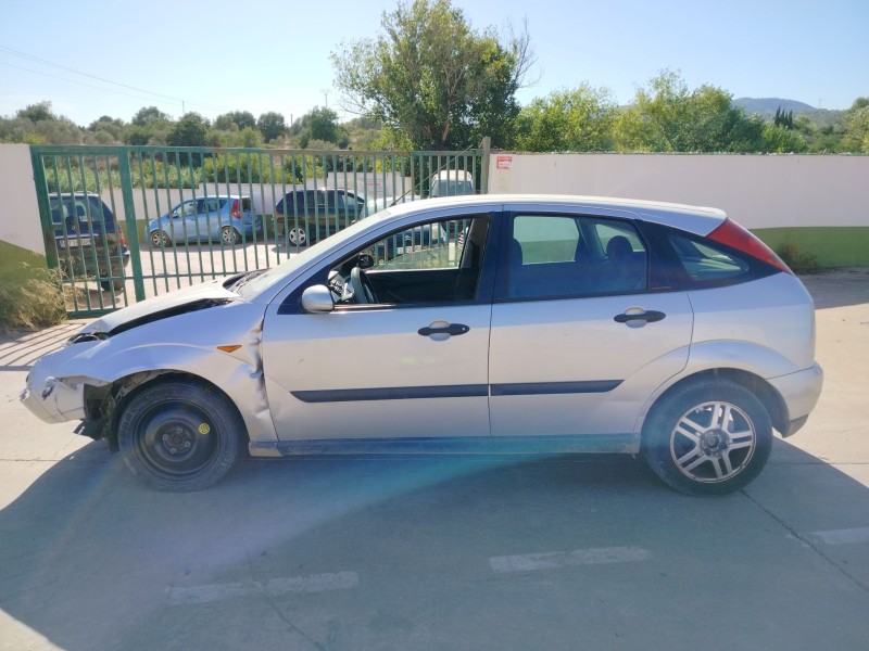 ford focus berlina (cak) del año 1998