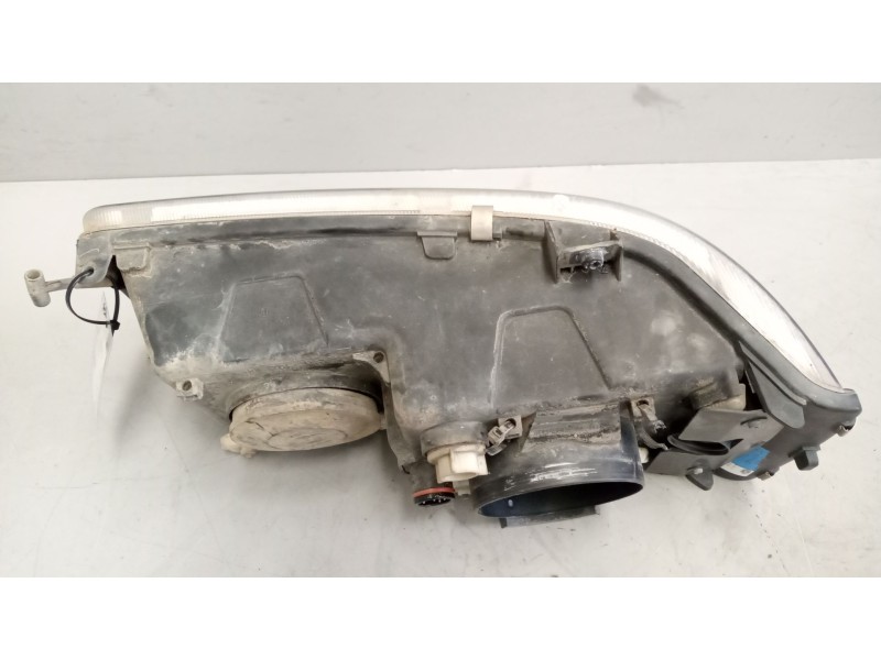 Recambio de faro izquierdo para daf serie xf105.xxx 12.9 diesel referencia OEM IAM   