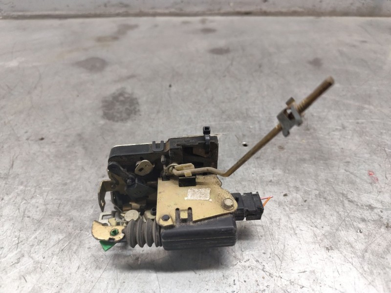 Recambio de cerradura puerta delantera izquierda para dacia logan 1.6 cat referencia OEM IAM   