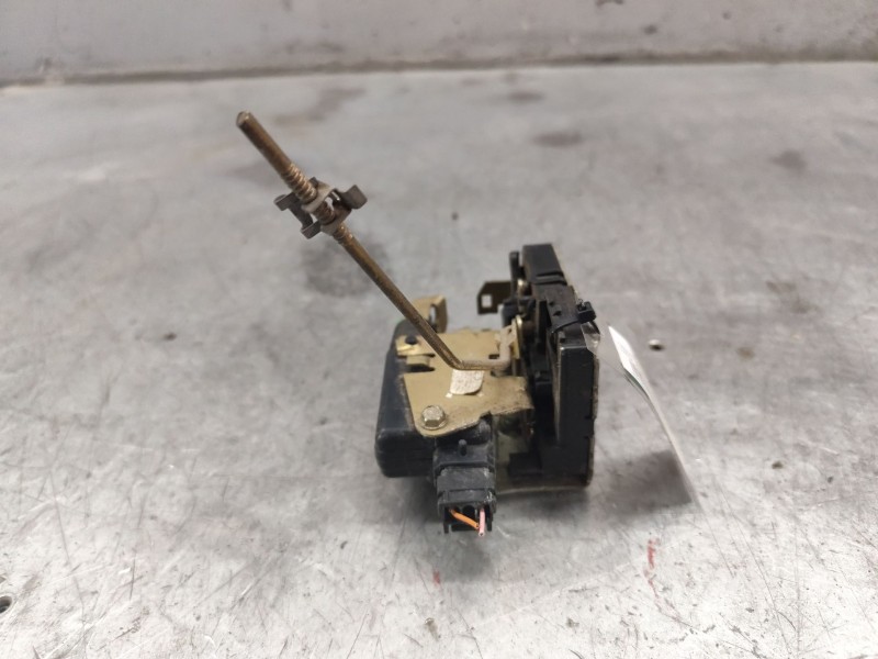 Recambio de cerradura puerta delantera izquierda para dacia logan 1.6 cat referencia OEM IAM   