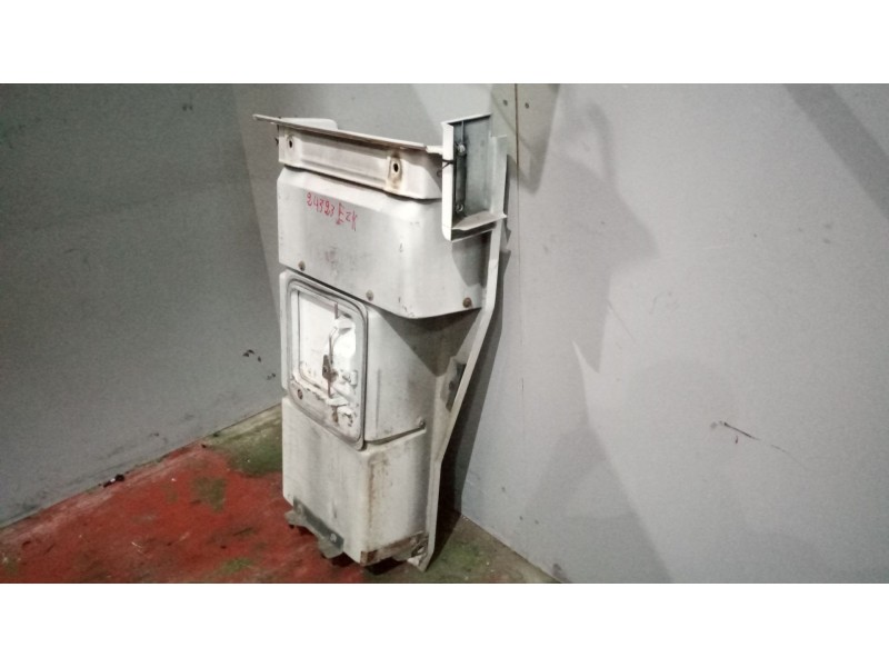 Recambio de peldaño izquierdo para renault magnum ab 2005 12.8 diesel referencia OEM IAM 5010574327  